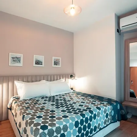 Oda Hotel Tirana Отель