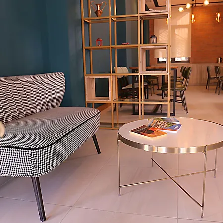 酒店 地拉那奥达酒店 3*