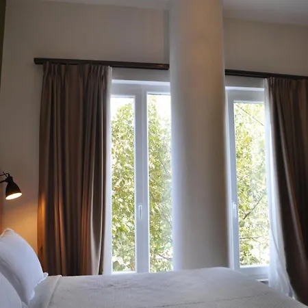 Oda Hotel Tirana 3*